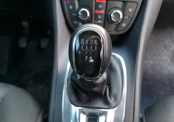 Opel Meriva cena 26500 przebieg: 125000, rok produkcji 2011 z Pasłęk małe 466